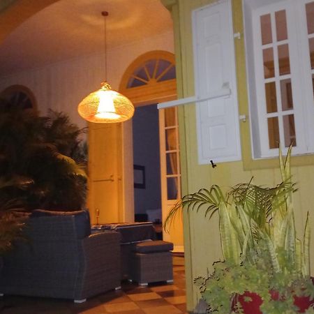 O Privilege Villa D'Exception En Centre-Ville De St-Pierre Saint Pierre Eksteriør billede